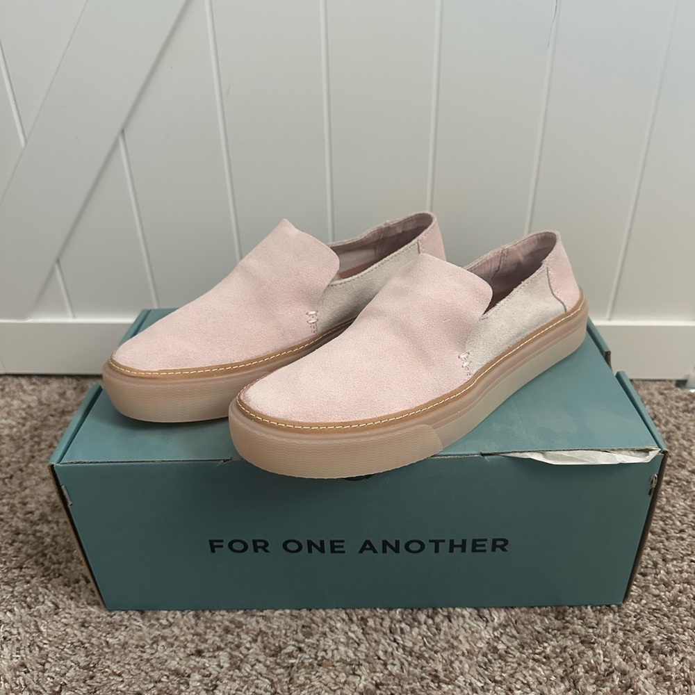 TOMS Sunset Slip On Shoes Blush Birch Suede Women’s Size 8 NWT In Box - Picture 1 of 7